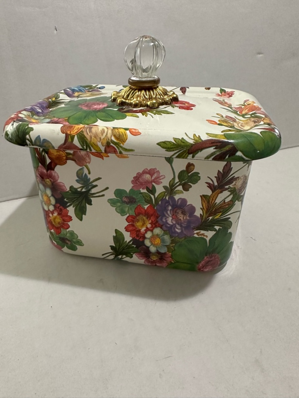 MacKENZIE CHILDS WHITE FLOWER MARKET RECIPE BOX